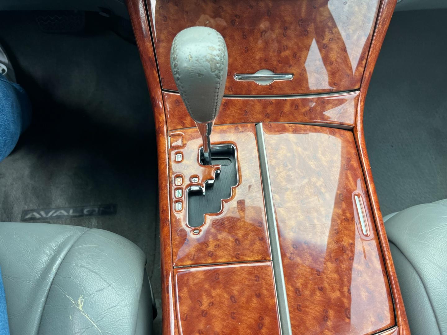 2006 Black /TAN Toyota Avalon Limited (4T1BK36B66U) with an 3.5L V6 DOHC 24V engine, 5-Speed Automatic Overdrive transmission, located at 14700 Tomball Parkway 249, Houston, TX, 77086, (281) 444-2200, 29.928619, -95.504074 - Photo#14
